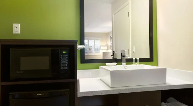 Двухместный номер Standard с красивым видом из окна Baymont by Wyndham Modesto Salida