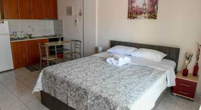 Papi's Apartment 1 - Studio, Забронировать Апартаменты/квартира Апартаменты Александруполиса, рядом с Церковь Святого Киприана, Апартаменты/квартира