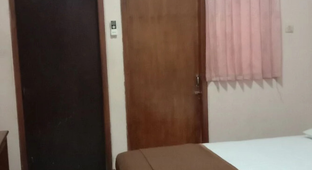 Hotel Trihadhi by OYO Rooms