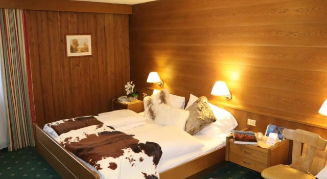 Семейный номер Standard Hotel Serena