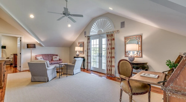 Eliza Clare by Peace Vacations, Buchen Sie Ferienwohnung Debordieu Colony USA