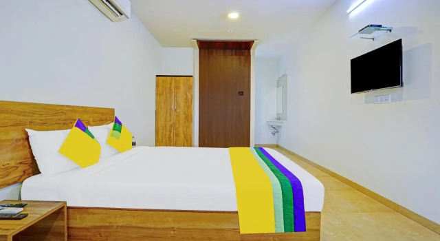 Itsy Hotels Oasis Pride, Забронировать Отель Отели Насик с парковкой, Парковка