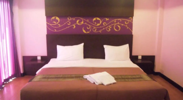 Номер Standard Baan Chalelarn Hotel