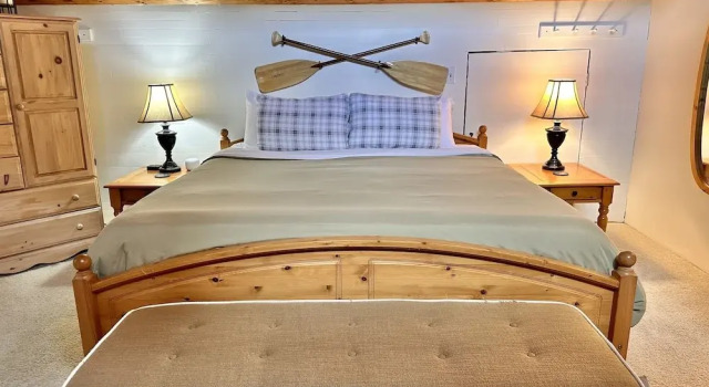 Номер Standard Alpine Lake Escape On Fish Lake 3 Bedroom Home by NW Comfy Cabins by RedAwning