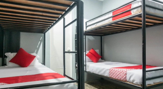 Кровать в общем номере Abn Hostel