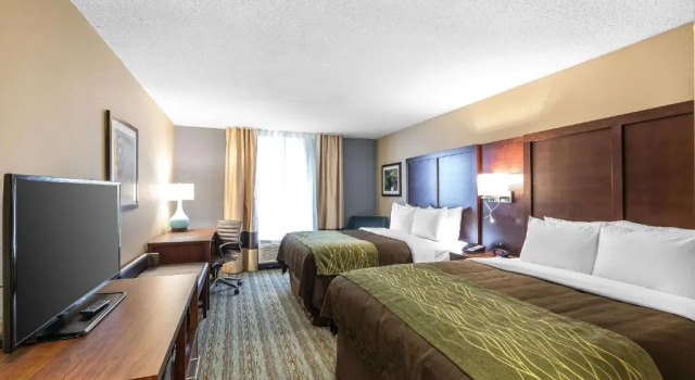 Четырёхместный номер Standard с видом на реку Comfort Inn Bay City - Riverfront
