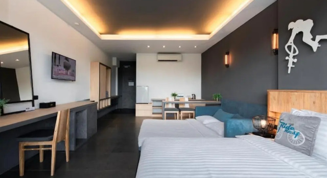 Двухместный семейный номер Standard с балконом The VELOS Hotel and Pumptrack