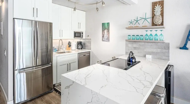Номер Standard Maalaea Banyans 411 - Modern Renovation, Direct Ocean Front, Incredible View, AC