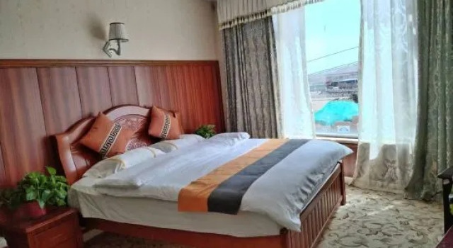 Люкс Deluxe Ruoergai Lvran Holiday Hotel