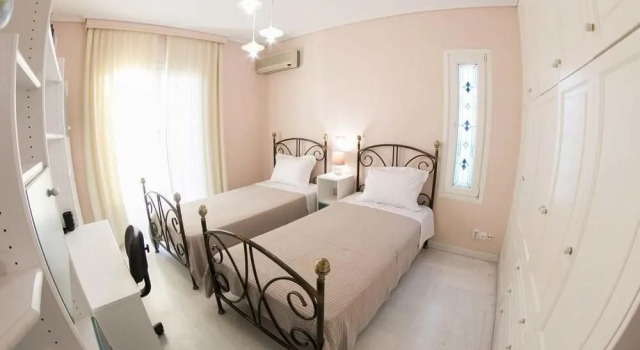 Classic Lux Apt Athens Riviera, Забронировать Отель Алимос Афины
