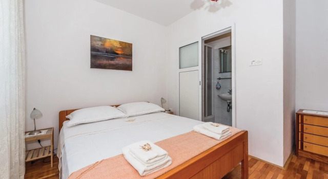 Amazing Home in Rogoznica With Wifi and 3 Bedrooms