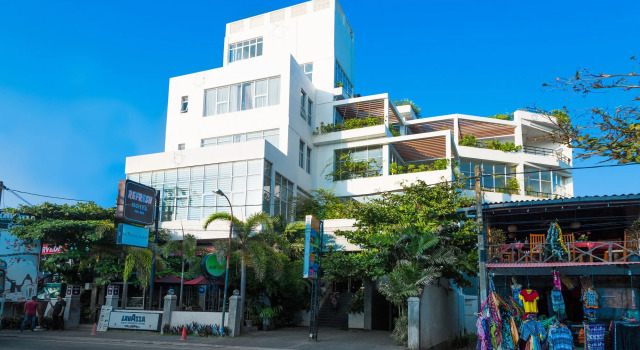 Refresh Hotel