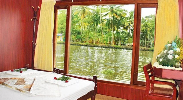 GuestHouser 1 BR Houseboat ee6e, Забронировать Отель Отели штата Кералы с завтраком, Завтраки