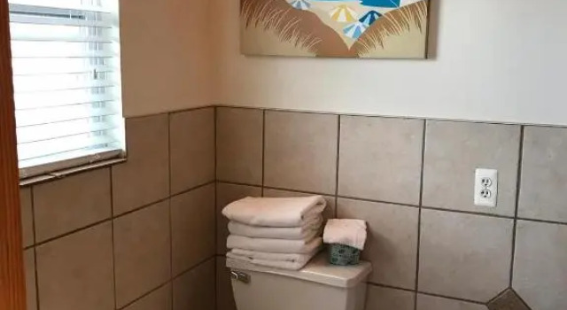 Четырёхместный номер Standard Pelican Point Motel
