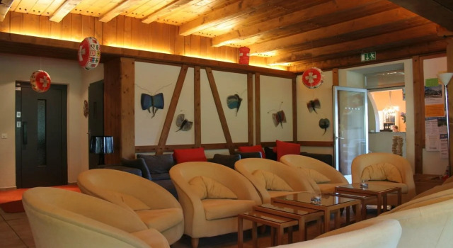 Hotel Berghof Amaranth, Забронировать Отель Вильдерсвиль Интерлакен