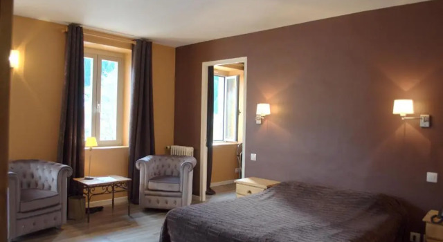 Семейный номер Standard с видом на окрестности Hôtel-Restaurant Le Lac