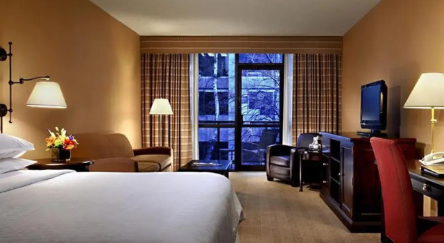 Номер Standard Sheraton Centre Toronto Hotel