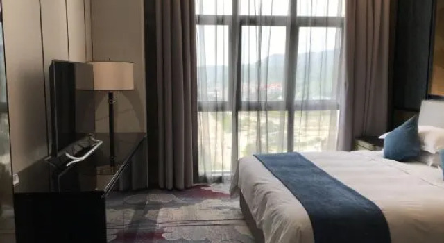 Люкс Business Nature Four Seasons Hotel (Quanzhou Luojiang Shuangyang Branch)