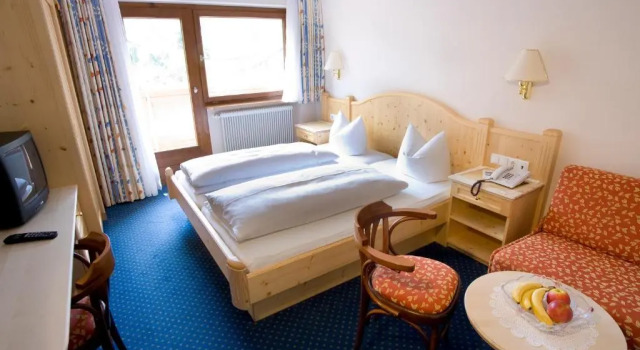 Hotel Brunella, Забронировать Отель Фанданс Lünersee