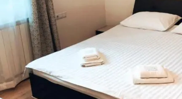 Pensiunea Simi, Varaa Hotelli Hotellit Carpathians - Romania uima-altaalla, Uima-allas