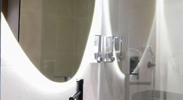 Номер Economy Le M Hôtel