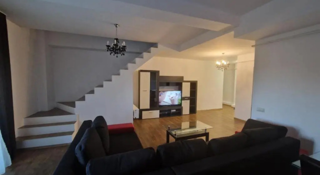 Jolie Suites