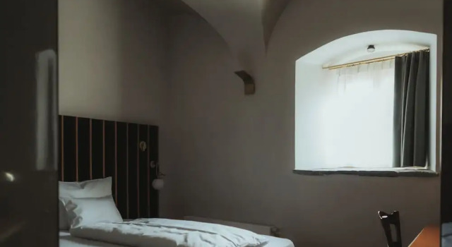 Одноместный номер Classic Цокольный этаж с балконом Arthotel Lasserhaus