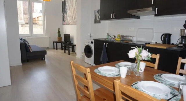 Roosevelt Apartments, Забронировать Апартаменты/квартира Антверпен - центр города Антверпен, рядом с Станция Антверпен Централь