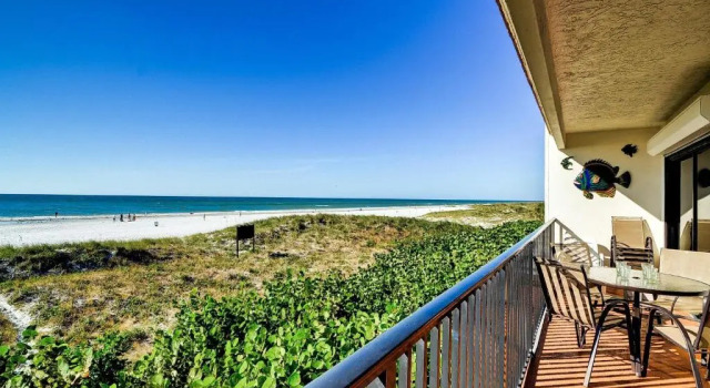 Апартаменты Surfside Condos 204