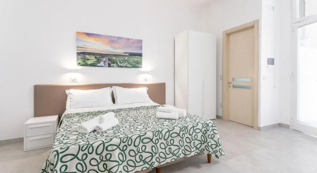 Camere a oriente, Book Hotel Otranto Salento