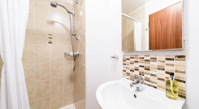 Семейный номер Standard Sunbank House Metro Hotel