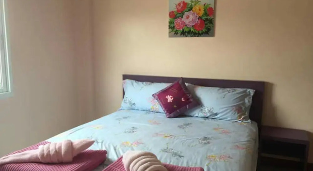 Двухместный номер Standard с балконом V-House Hotel