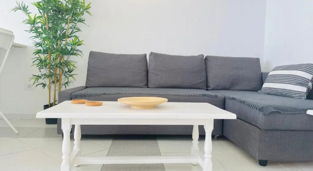 Apartamento Studio sea front view & pool