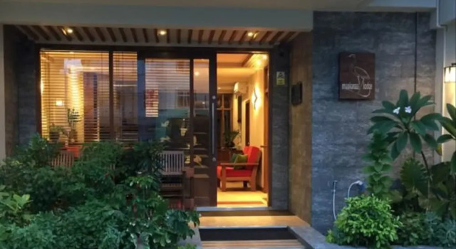 Maakanaa Lodge, Buchen Sie Hotel Malé 