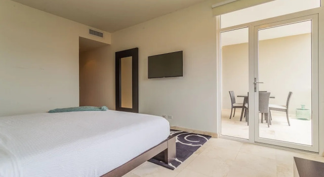 Апартаменты Lovely Condo at Eagle Beach! Great Views