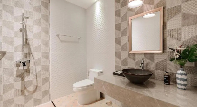 Кровать в общем номере Sabai Hotel Aonang