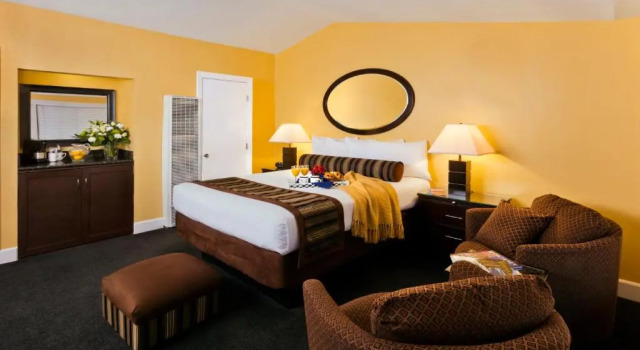 Номер Standard Monterey Peninsula Inn