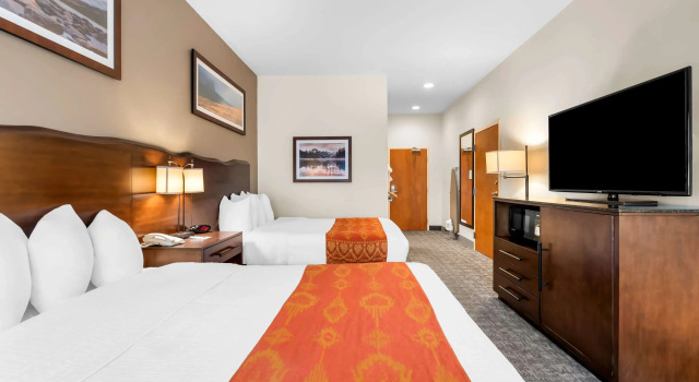Четырёхместный номер Standard Best Western Rocky Mountain Lodge