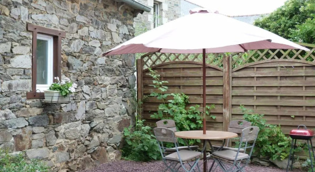 Коттедж c 1 комнатой Gîte Losten Ar Goguès