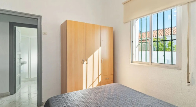 Cozy Holiday Home in Málaga near Beach, Забронировать Отель Отели Малаги 3 звезды, рядом с Музей автомобилей и моды, 3*