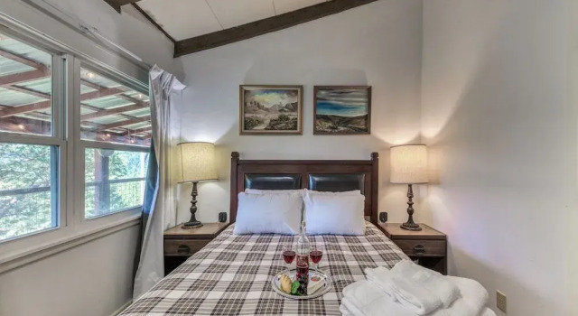 Nana and Papa's Mountain Retreat by Kokopelli Property Management, Book Hotel Alto New Mexico