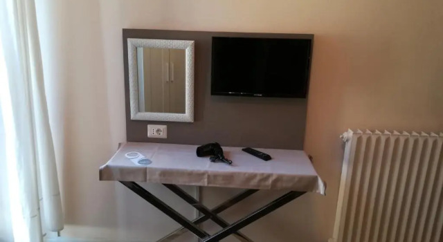 Одноместный номер Standard с балконом Gira Guest House