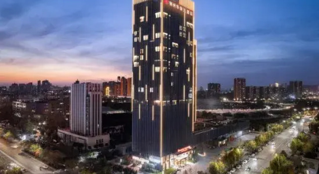 Jingzhou  Ramada  Hotel, Prenota Hotel Hotel a Hubei con parcheggio, Parcheggio