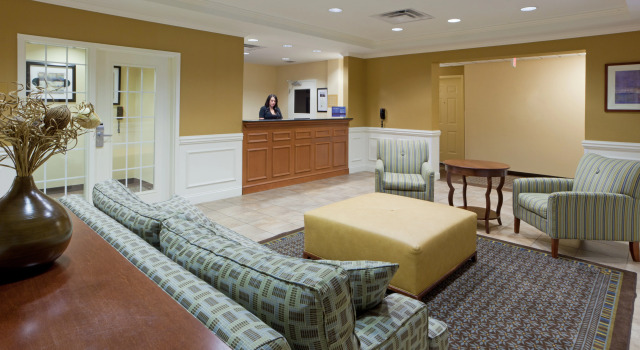 Candlewood Suites Manassas by IHG, Забронировать Отель Манассас Washington DC Metropolitan area