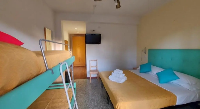 Четырёхместный номер Standard Hotel Sans Souci