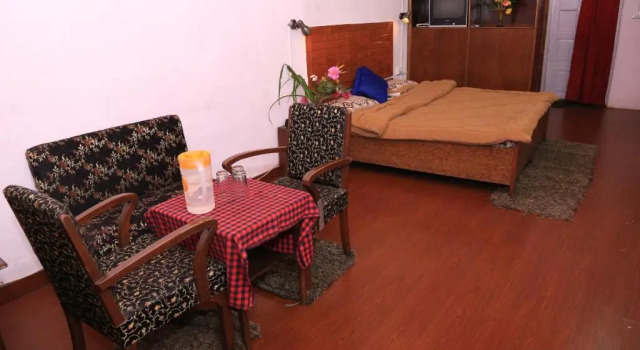 Номер Economy Prince Hotel