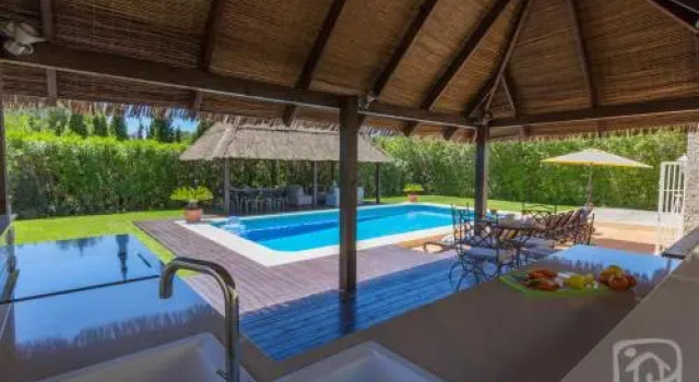 Abahana Villas Anna