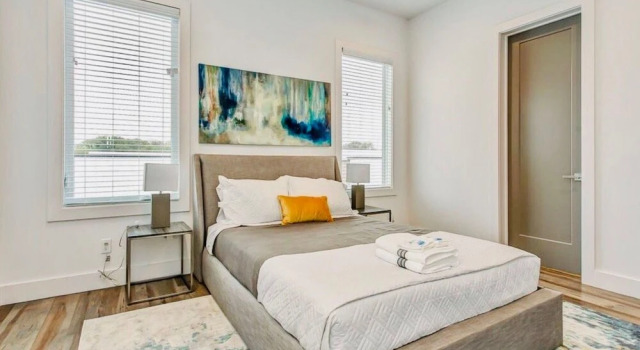 2 Modern Luxurious Side by Side Townhomes by Music City Luxury Stays, Prenota Hotel Hotel a Tennessee con parcheggio, Parcheggio