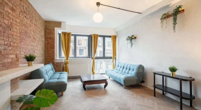 Grand Central Station 2br/14p Apartment