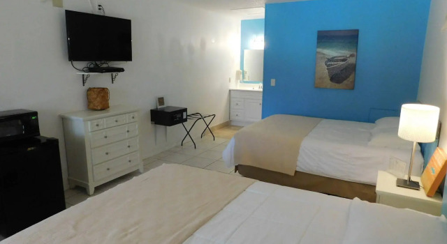Nokomis Inn and Suites